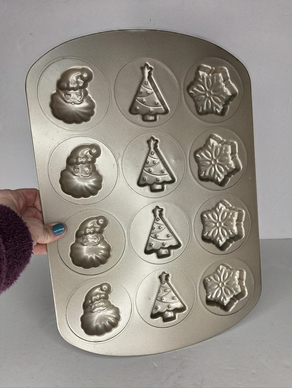 Wilton Holiday Nonstick Cookie Cake Pan Santa Christmas Tree And Snowman